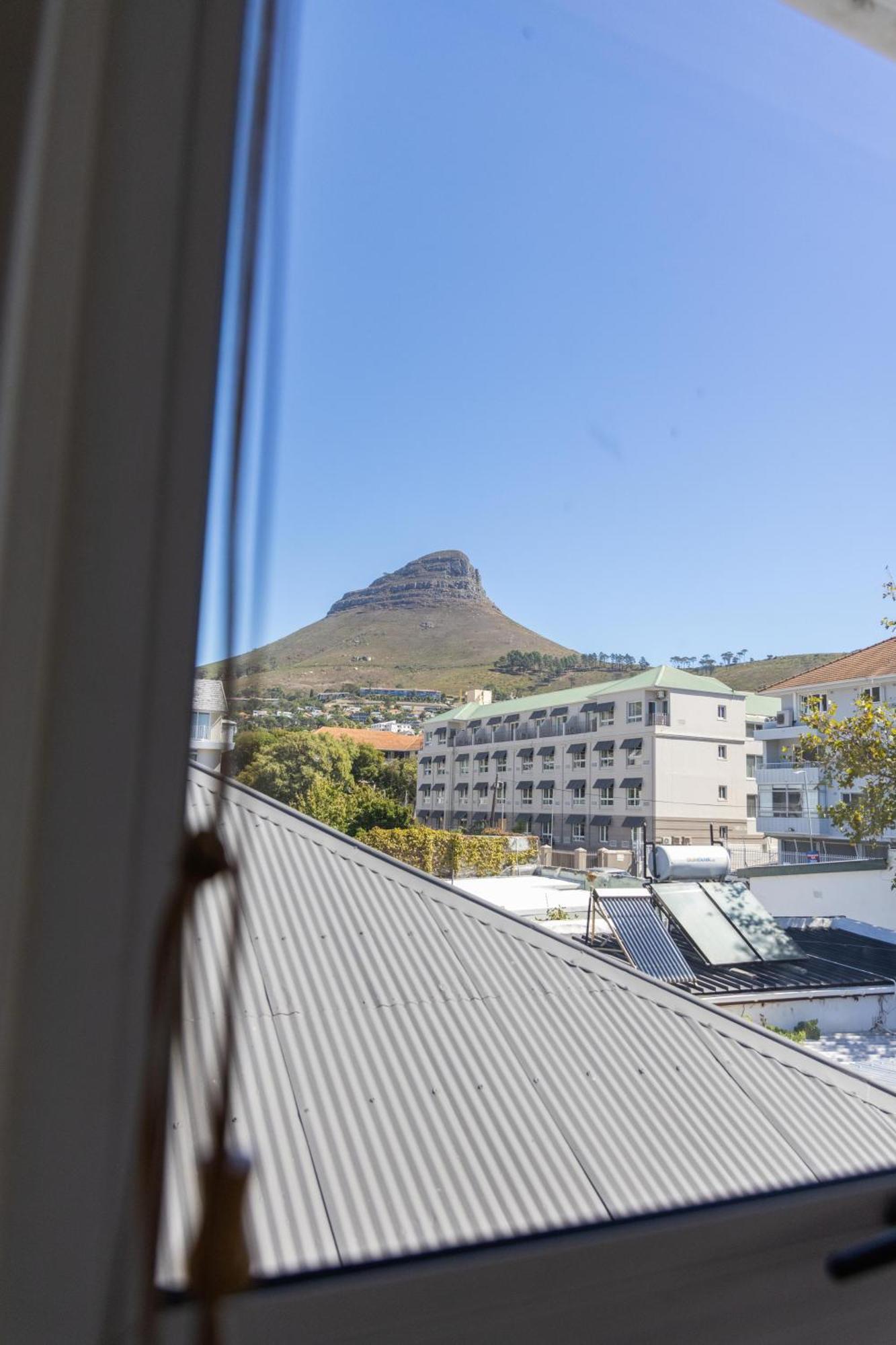 Viva Hostel *
